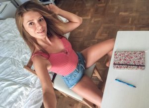 İstanbul Escort Arayan Kibar Beylere Vip Bayan Müjde
